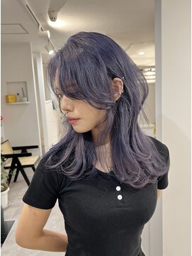 ヴィア(Via) レイヤーカット/ダブルカラー/ブリーチ/ラベンダー/ミディアム
