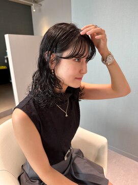アム(amu) ミディアムパーマ/ウルフパーマ/レイヤーパーマ/デジタルパーマ