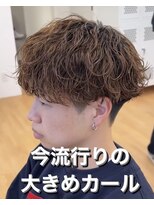 ビカム 名駅(become)&nbsp;【大きめカール波巻きパーマ】メンズカット　名古屋　名駅　栄