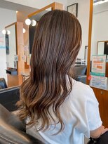 ラヴィ(LaVie produced by ApaKabar)&nbsp;お白髪ぼかしのハイライト