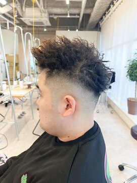 フルールバイアヴァンスクロス(Flulu by avance. cross) スパイキーアフロ