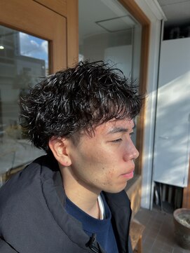 ラブハーツアンドビー マツヤマ(luve heart's And Be matsuyama) ツイストパーマ波巻きスパイラルパーマツーブロックパーマメンズ