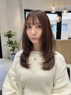 ルル(loulou) ブリーチなしミディアムレイヤーカット♪ベージュ　薬院天神南