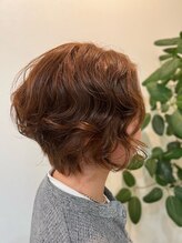 トモニ(tomoni) ゆるふわショートボブ