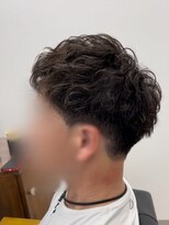 タメ(tame-)&nbsp;スペインカール/ブルーブラック/フェザーパーマ[メンズ/都賀]