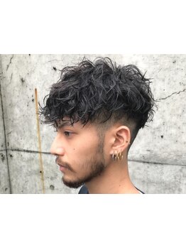 《初パーマにオススメ》ツイストスパイラルパーマ×マッシュで360°どこから見てもかっこいいシルエットに!