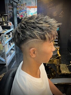 アップバング / ツーブロック / スキンフェード 【立川】