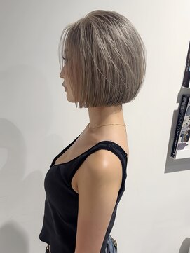 メゾン 原宿(MAISON) ホワイトベージュ×ボブカット