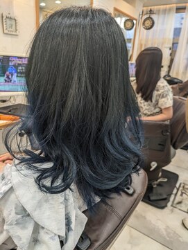 ラフューネ ヨコハマ(Raffune Yokohama) グラデーションカラー