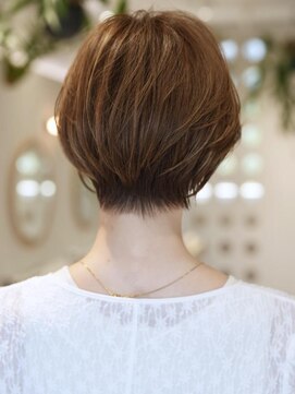 レジット 海老名(Legit) [Legit 海老名] 白髪ぼかしハイライト◎くびれショート