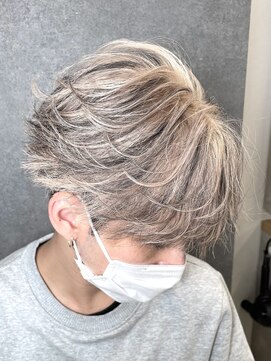 アイトーキョー 渋谷(AI TOKYO) フェザーショート/ローライト/ホワイトベージュ/デザインカラー