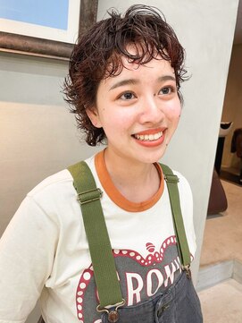 トゥコ(tuco) ベリーショート　ウルフ　パーマ　ワンカール