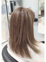 ヘアースタジオ ジェイワン(hair studio J ONE) 30代40代50代60代ホワイトベージュブリーチオン脱白髪染めカラー