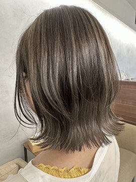 インビテーション(invitation) ハイライトカラー◎アイスグレージュ