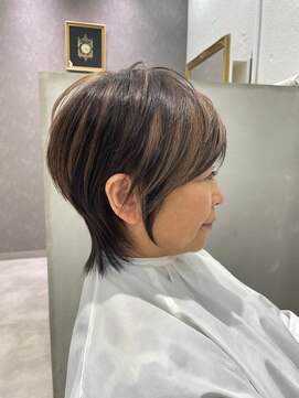 エマ(emma) 幸運の吉見☆ザ・スペシャルくびれウルフショートカット☆