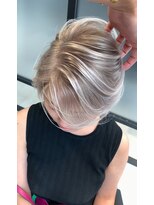 テラ 仙台(Tera)&nbsp;外国人ホワイトシャドールーツ　髪質改善　ショートカット