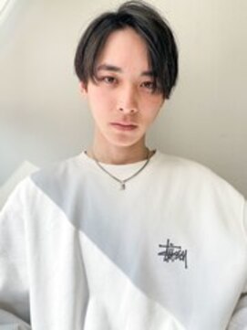 スタートウキョウ 渋谷(STAR TOKYO) 20代黒髪ショート◎センターパートで大人感