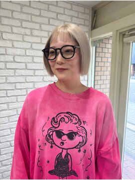 レミー(Remii) ハイトーンミニボブ