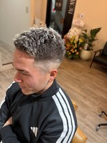 フロウ(Flow)&nbsp;短髪フェードスタイル