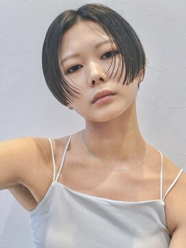 ビューシンサイバシ(VIEW SHINSAIBASHI) 媚びない、かっこいいが似合う人のショート