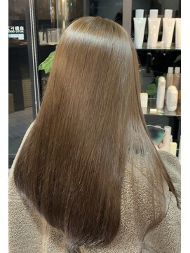 アリカ(arika) ヘーゼルベージュ☆(坂本 萌絵)