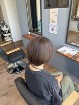 レアレア ヘアアンドライフ(LeaLea)&nbsp;ダークパープル/ナチュラルショート/夏のヘアアレンジ/伊丹