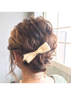 マスト ヘアー(must hair) 波ウェーブアレンジお呼ばれヘア結婚式二次会イベントドレス着物