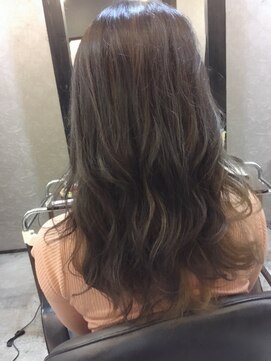 ヘアアンドリラクゼーション シャッセ(Hair&Relaxation SASE) 【バレイヤージュ×ハイライト】暗髪グレージュ