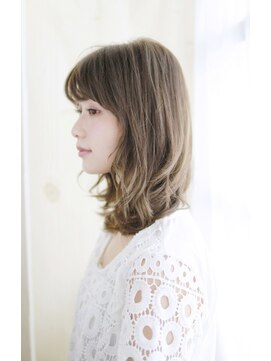 オティアプラスエヌ(OTTIA+n) 20代30代40代　無理のない女らしさくびれセミディ【松山】