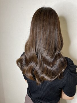 イオエ(ioe) 前髪/アンブレラカラー/こなれミディ/イメチェン/ウェーブパーマ