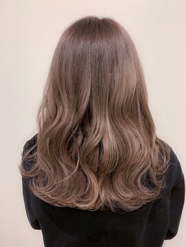 フィゼル 南堀江店(fizelle) ミルクティーベージュ