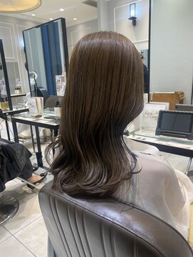 ネオリーブギンザ 銀座店(Neolive GINZA) グレー