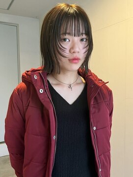 イロウ 山口どうもん店(IROW) オリーブグレージュ 顔周りレイヤー 切りっぱなしボブ 外ハネ