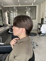 トーン(tone)&nbsp;ナチュラルセンターパート/曲がる縮毛矯正/メンズカット