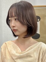 シベルバレー 横浜(sibell) 20代30代切りっぱなしボブタッセルボブ顔周りレイヤーオリーブ