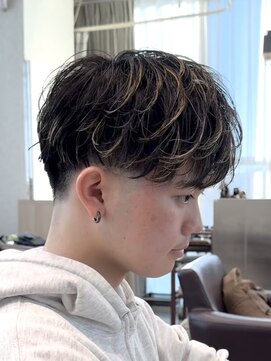 メンズヘアフェイス(Men's hair FACE。) フェザーショート/フェザーパーマ/刈り上げマッシュ