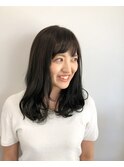 ナチュラルアッシュグレー ミディアムボブ