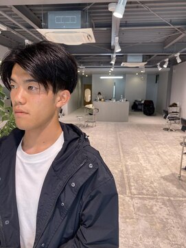 ワン(One) cutだけで決まるセンターパート