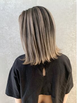 アイティーバイアルバム 下北沢店(IT by ALBUM) コントラストハイライト_グレージュカラー_ba348571