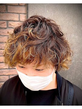 モードファクター デザイナーズサロン(mode Factor designer's salon) 外国人風波巻き