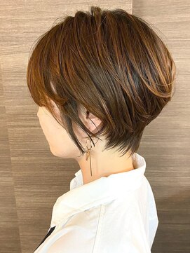 アトリエジーニー(atelier GENIE) ひし形ショートボブ