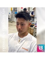 レジット メンズ ヘアサロン(LEGIT MEN's HAIR SALON)&nbsp;スキンフェード×ラウンドジェット
