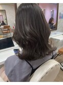 ダークグレージュ×ミディアムレイヤー