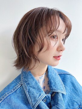 フィーリーカラー 大阪梅田店(feery color) オリーブベージュショートミニボブグレージュブリーチレイヤー