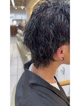 テトラ バイ ネオリーブ 横浜西口店(tetra by neolive) 横浜★ウルフカットのメンズパーマツイストスパイラル