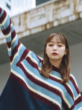 リノ 金山(Rino) デザインカラー/レイヤーカット/ウェットヘア/オリーブベージュ