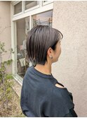 切りっぱなしタイトボブ