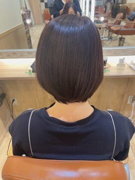 オリーブスバイネオリーブ(Olive's by neolive) ボブルフ_ネビージュ_小顔_ワンレン_黒髪_白髪ぼかし_前髪