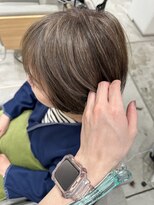 ステアケース 武蔵小杉店(stair:case)&nbsp;大人白髪ぼかしハイライトグレージュショートボブ