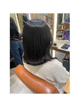 オレロ 国立(olelo) 暗めカラー/グランマッシュ/デザインカラー/フェザーパーマ/国立